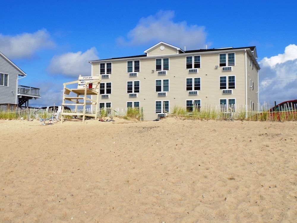 Misquamicut Beach Front Inn Westerly Eksteriør billede
