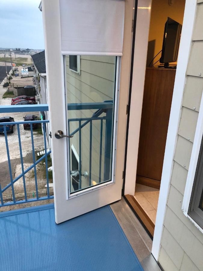 Misquamicut Beach Front Inn Westerly Eksteriør billede
