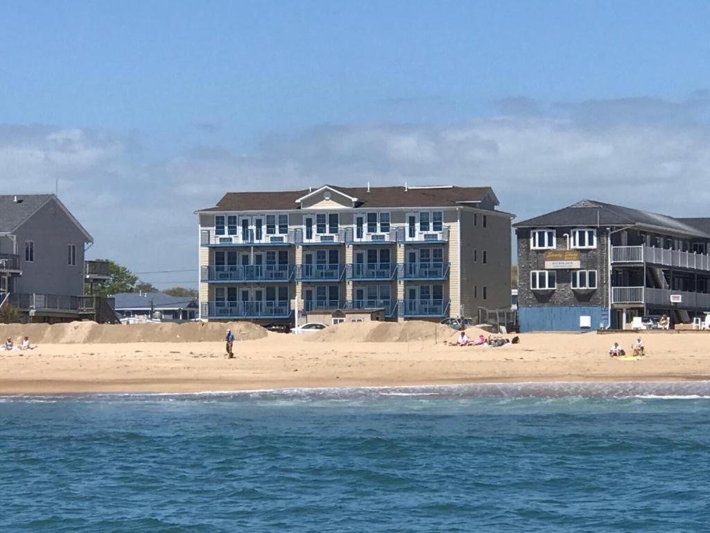 Misquamicut Beach Front Inn Westerly Eksteriør billede